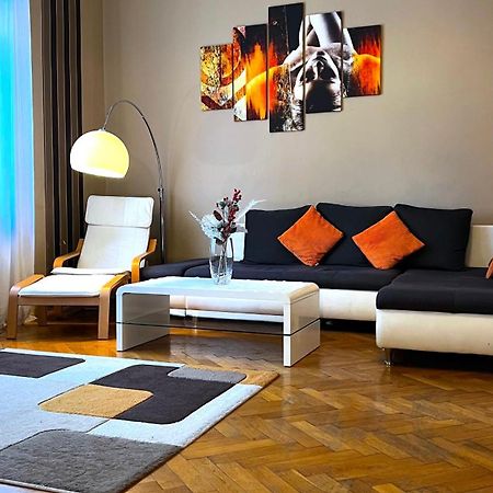 A54: Charming Apartment In The Ruin Bar District Budapest Luaran gambar